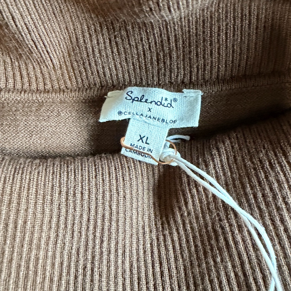 Splendid Sweater Dress - Picture 6 of 7